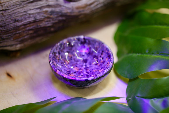Yooperlite Flame Stone UV Reactive Wholesale 2