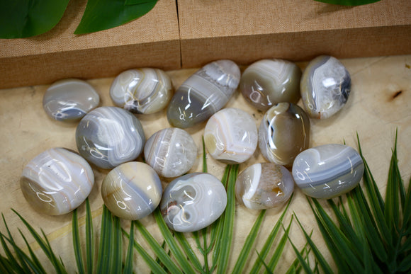 Botswana Banded Agate Palmstone Wholesale 1kg polished Natural Crystal Gift Energy